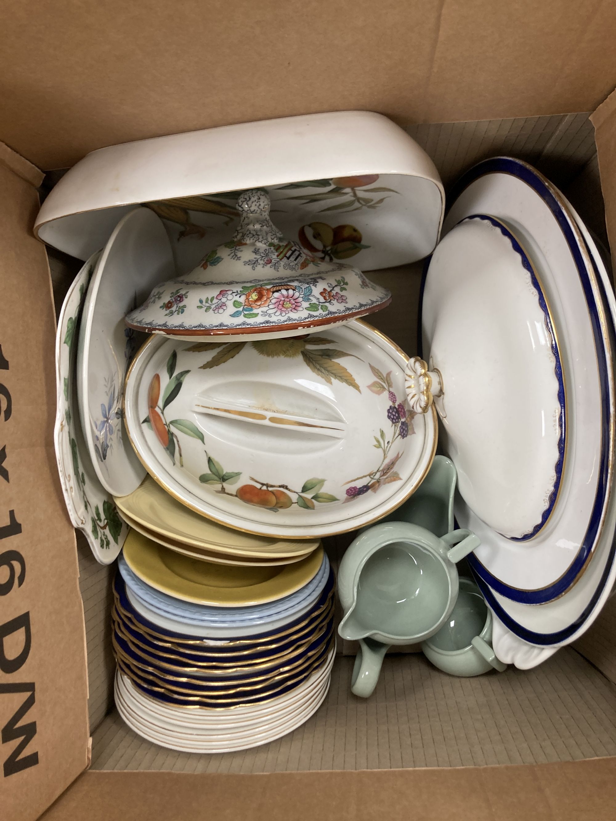 A quantity of mixed ceramics